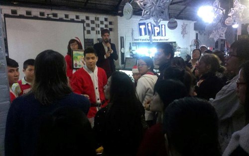 F.E.T Club làm cầu nối giữa các “Mạnh Thường Quân” và các em khuyết tật